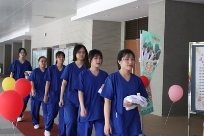 4~加袍生入場圖片