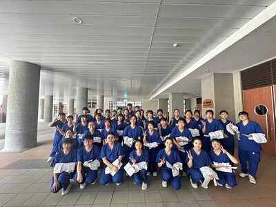 2~日1加袍前廣場合影圖片